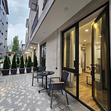 Orion Aparthotel Ереван Экстерьер фото
