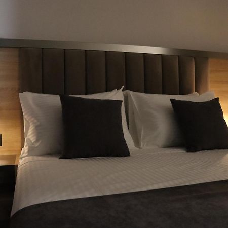 Orion Aparthotel Ереван Экстерьер фото