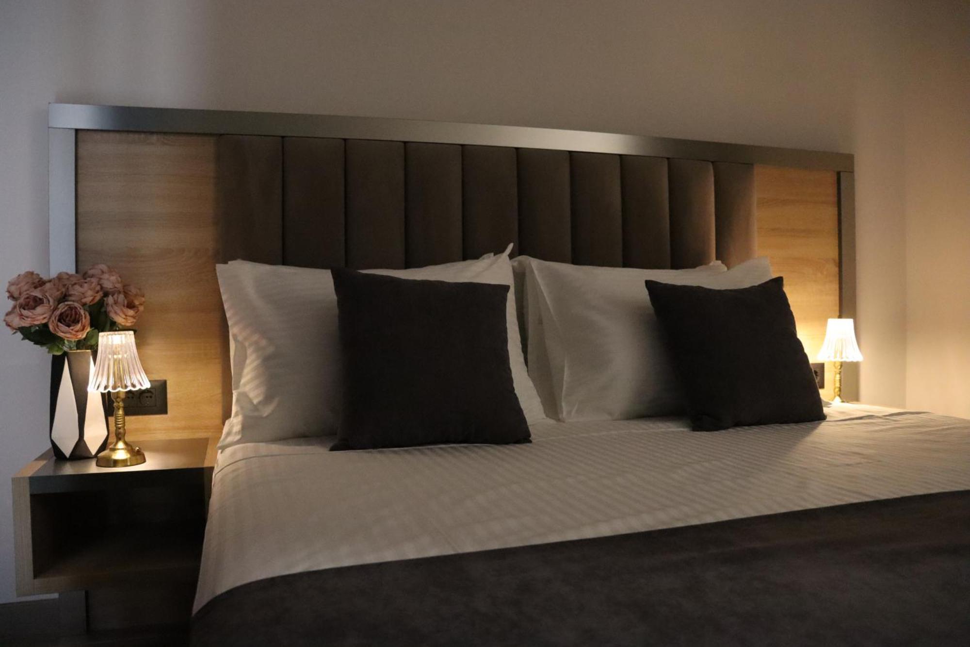 Orion Aparthotel Ереван Экстерьер фото